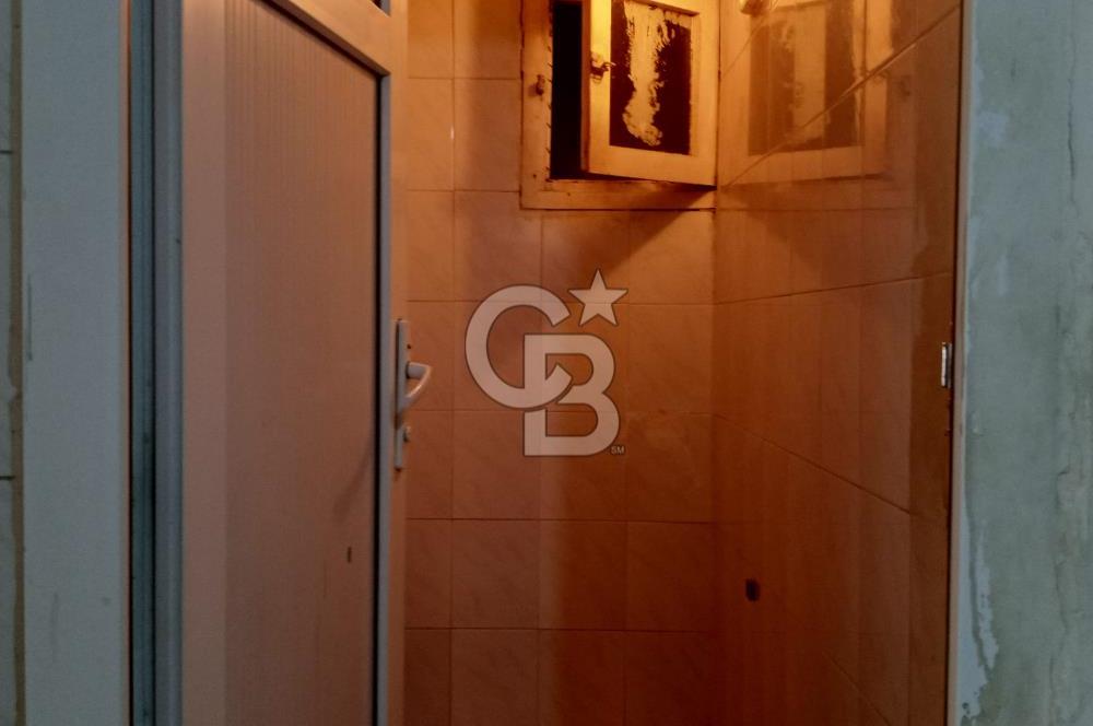 İzmir Buca'da 2 Katlı Satılık Müstakil Bina! Hem Yatırıma Hem Oturuma Uygun!