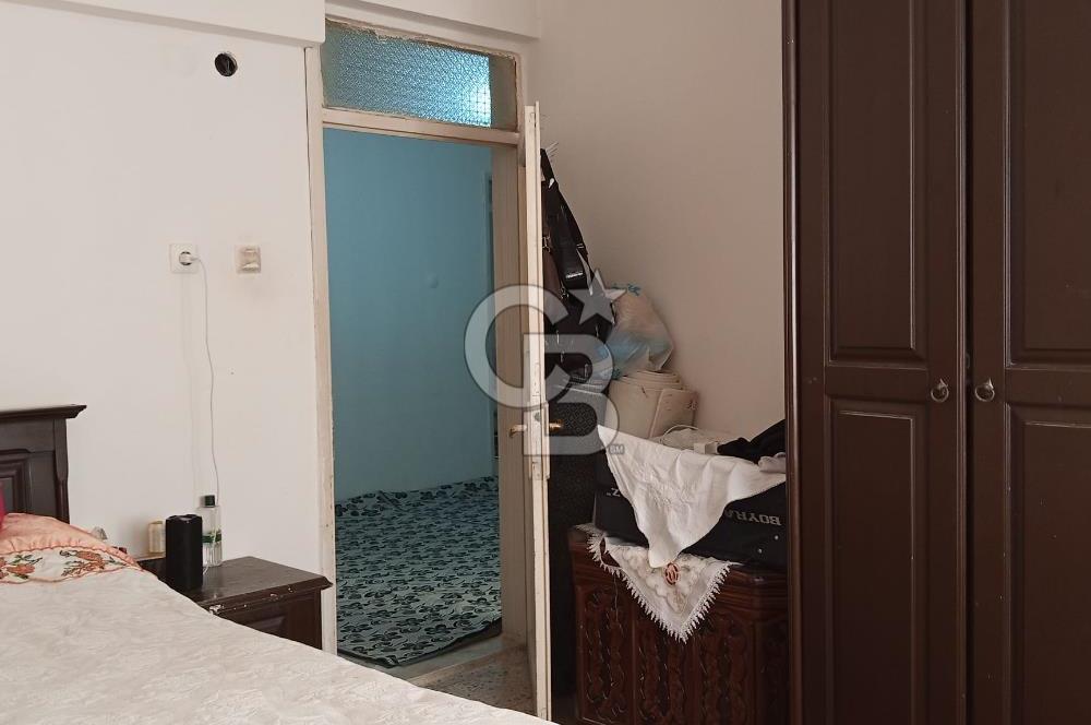 İzmir Buca'da 2 Katlı Satılık Müstakil Bina! Hem Yatırıma Hem Oturuma Uygun!