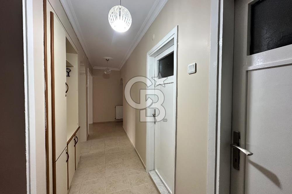 Kiralık 3 + 1 daire Karşıyaka Atarürk bulvarı