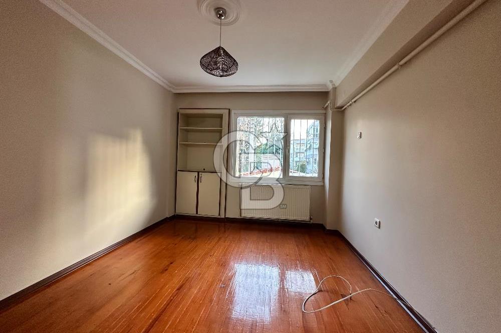 Kiralık 3 + 1 daire Karşıyaka Atarürk bulvarı