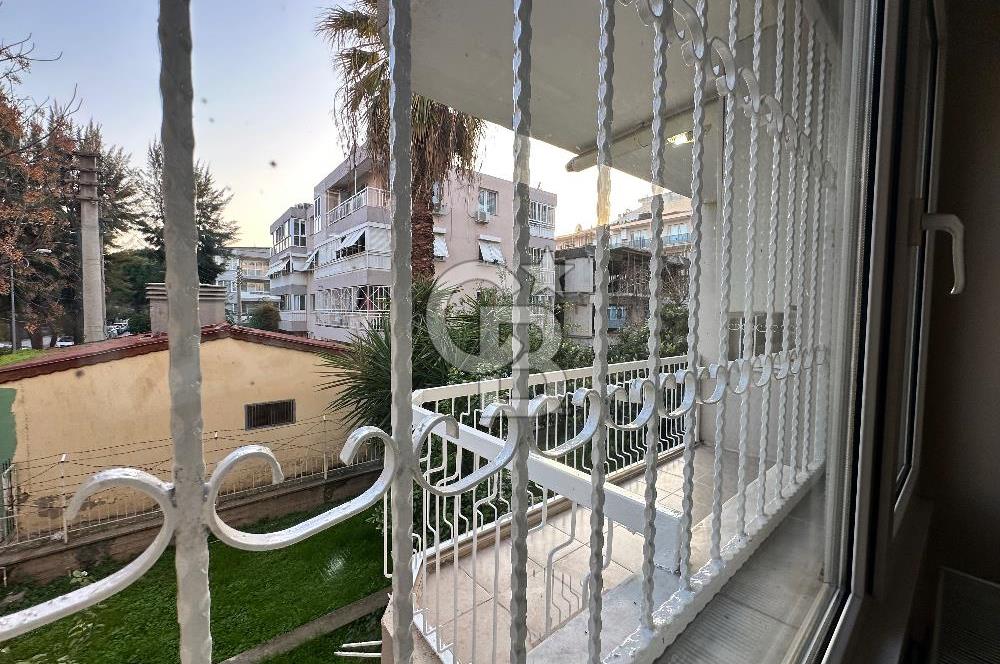 Kiralık 3 + 1 daire Karşıyaka Atarürk bulvarı