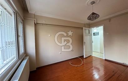 Kiralık 3 + 1 daire Karşıyaka Atarürk bulvarı