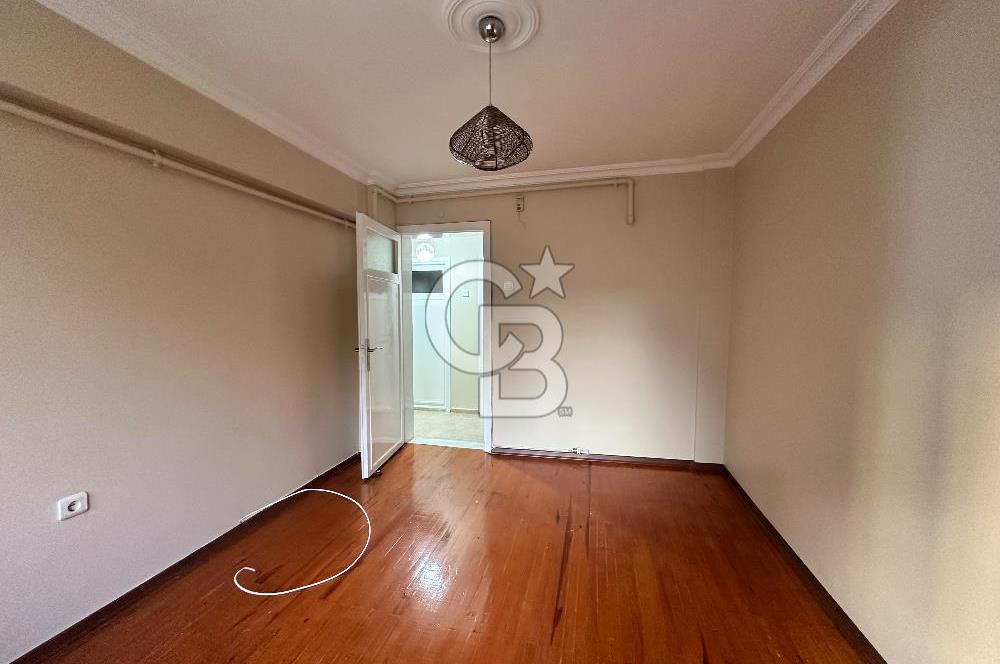 Kiralık 3 + 1 daire Karşıyaka Atarürk bulvarı