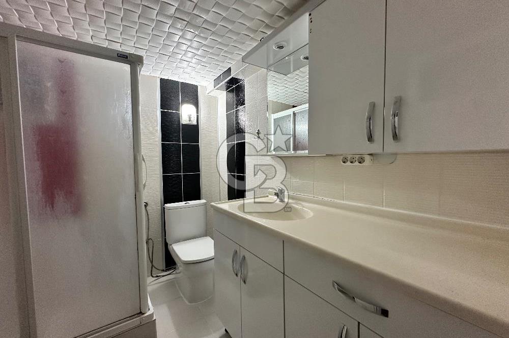 Kiralık 3 + 1 daire Karşıyaka Atarürk bulvarı