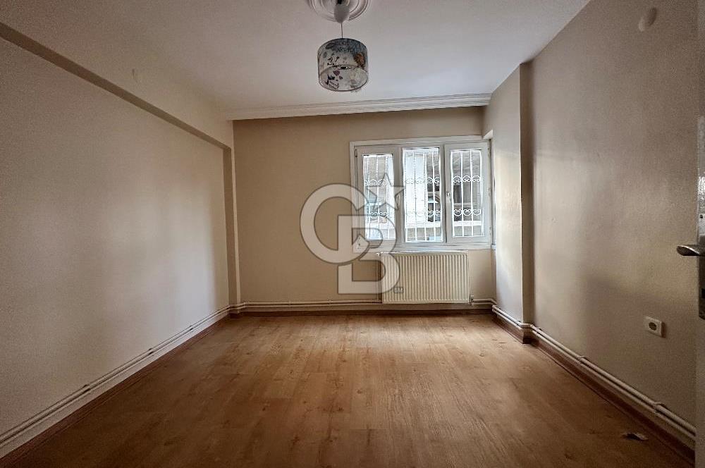 Kiralık 3 + 1 daire Karşıyaka Atarürk bulvarı
