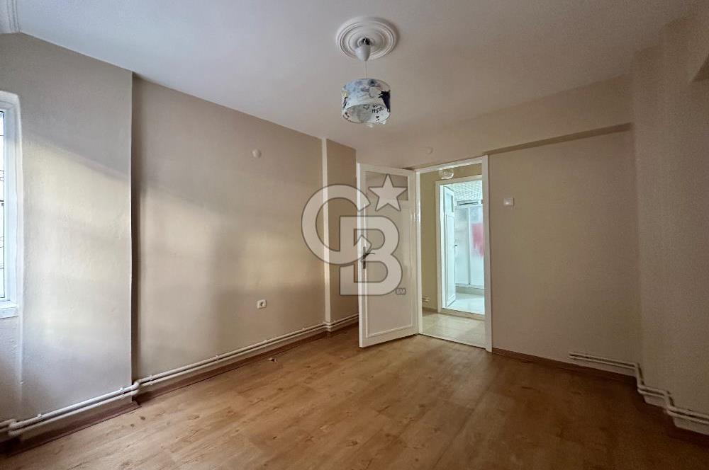 Kiralık 3 + 1 daire Karşıyaka Atarürk bulvarı