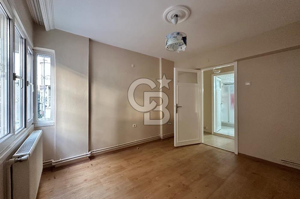 Kiralık 3 + 1 daire Karşıyaka Atarürk bulvarı