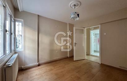 Kiralık 3 + 1 daire Karşıyaka Atarürk bulvarı