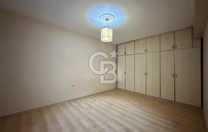 Kiralık 3 + 1 daire Karşıyaka Atarürk bulvarı