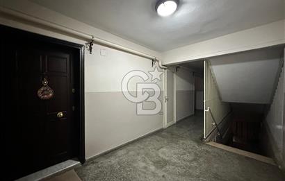 Kiralık 3 + 1 daire Karşıyaka Atarürk bulvarı