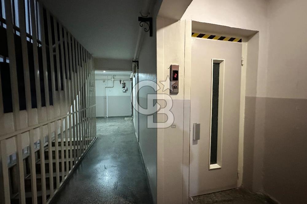 Kiralık 3 + 1 daire Karşıyaka Atarürk bulvarı