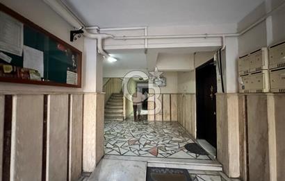 Kiralık 3 + 1 daire Karşıyaka Atarürk bulvarı