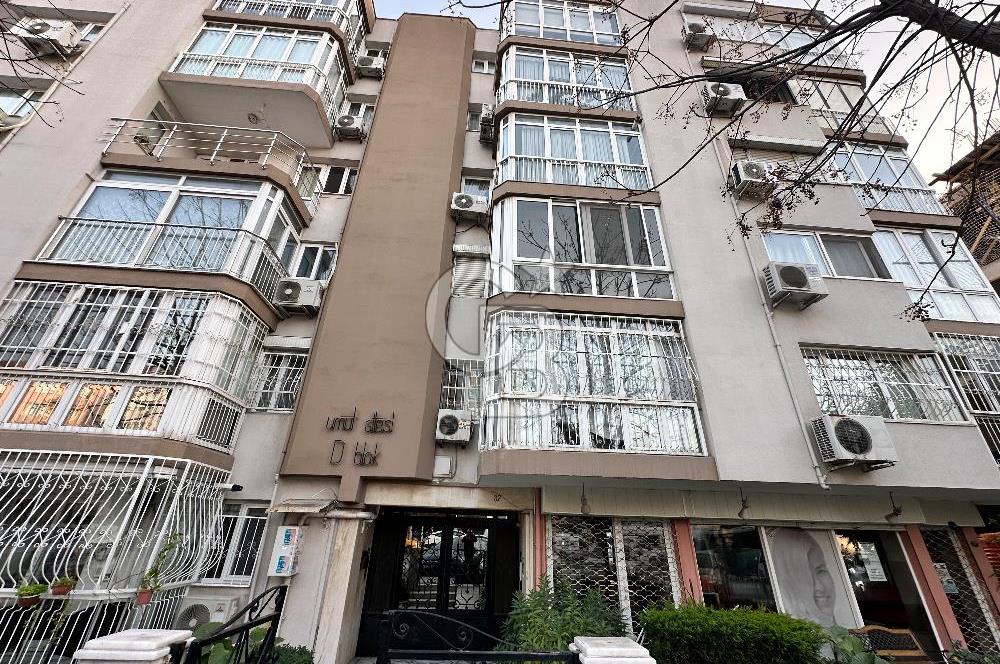 Kiralık 3 + 1 daire Karşıyaka Atarürk bulvarı
