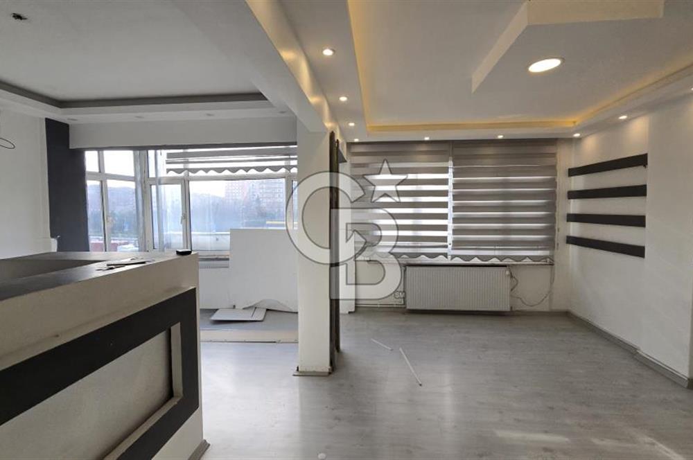 Şirinevler Meydan'da E-5 Cepheli Kiralık İş Yerine Uygun Daire