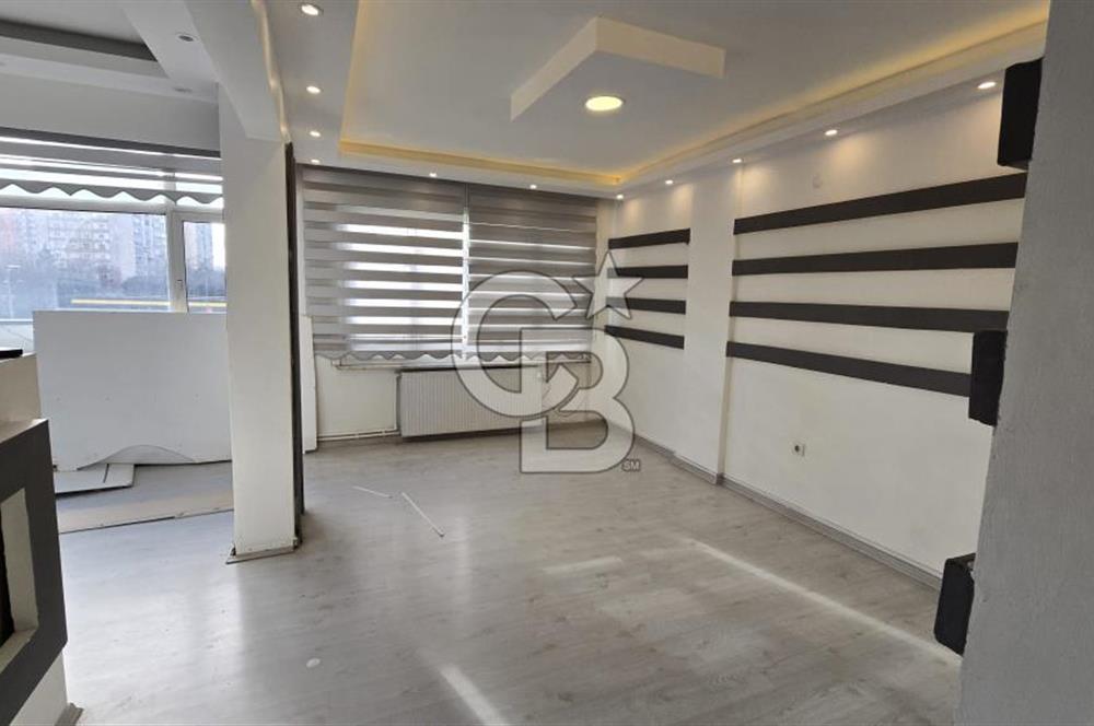 Şirinevler Meydan'da E-5 Cepheli Kiralık İş Yerine Uygun Daire