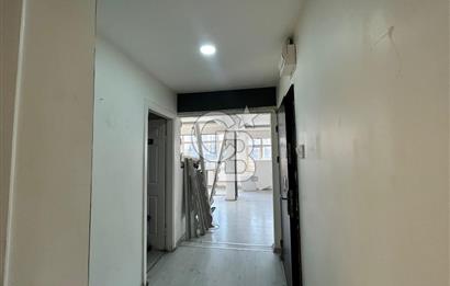 Şirinevler Meydan'da E-5 Cepheli Kiralık İş Yerine Uygun Daire