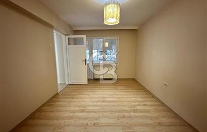 Kiralık 3 + 1 daire Karşıyaka Atarürk bulvarı