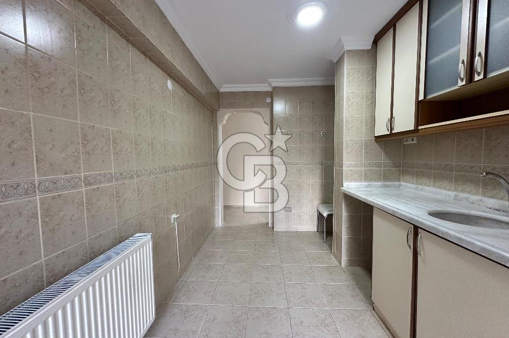 Kiralık 3 + 1 daire Karşıyaka Atarürk bulvarı