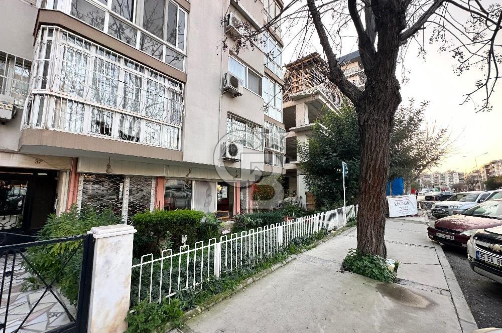 Kiralık 3 + 1 daire Karşıyaka Atarürk bulvarı
