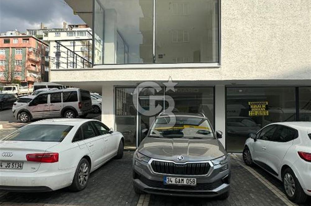 Fatih Caddesi'nin iki altı satılık dükkan 