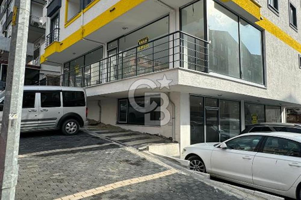 Fatih Caddesi'nin iki altı satılık dükkan 