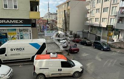 Fatih Caddesi'nin iki altı satılık dükkan 