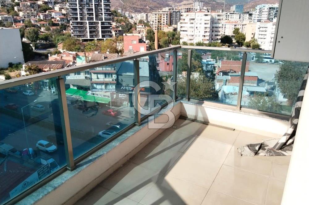 KARŞIYAKA ANADOLU CADDESİ ÜZERİNDE SATILIK 2+1 DAİRE