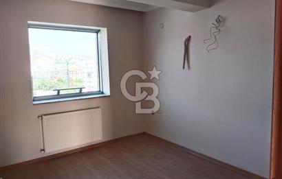 KARŞIYAKA ANADOLU CADDESİ ÜZERİNDE SATILIK 2+1 DAİRE