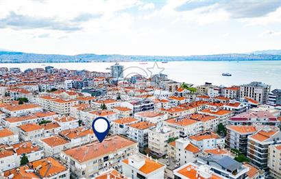Karşıyaka Bostanlı Mh.3+1 Sahile 300 M full Tadilatlı Satılık Daire