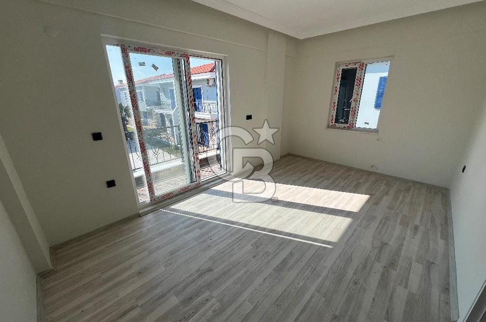 İzmir Foça’da 3+1 Dubleks Havuzlu Satılık Villa
