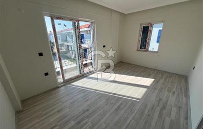 İzmir Foça’da 3+1 Dubleks Havuzlu Satılık Villa