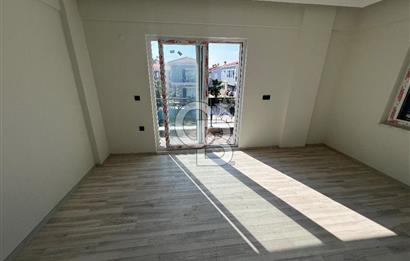 İzmir Foça’da 3+1 Dubleks Havuzlu Satılık Villa