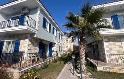 İzmir Foça’da 3+1 Dubleks Havuzlu Satılık Villa