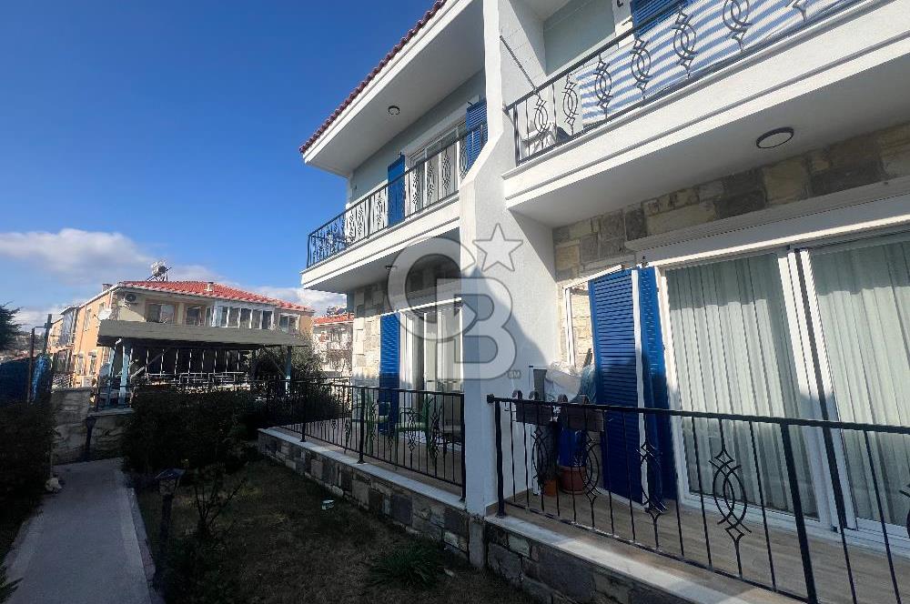İzmir Foça’da 3+1 Dubleks Havuzlu Satılık Villa