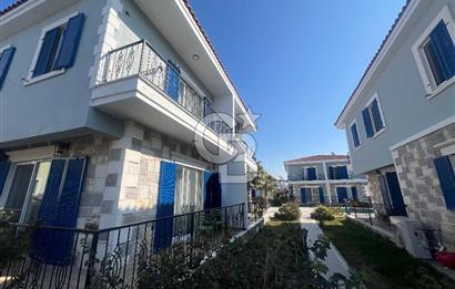 İzmir Foça’da 3+1 Dubleks Havuzlu Satılık Villa
