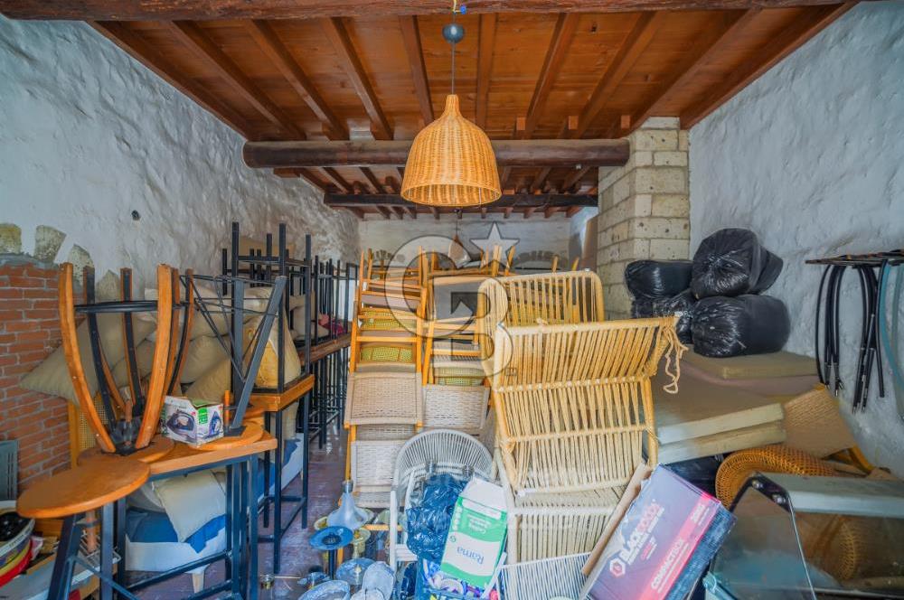 Alaçatı Çarşı İçinde Yüksek Cirolu Devir Cafe Pub CB-PH