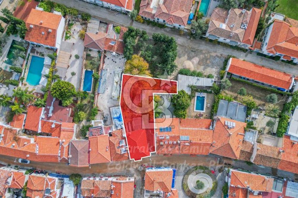 Alaçatı Çarşı İçinde Yüksek Cirolu Devir Cafe Pub CB-PH