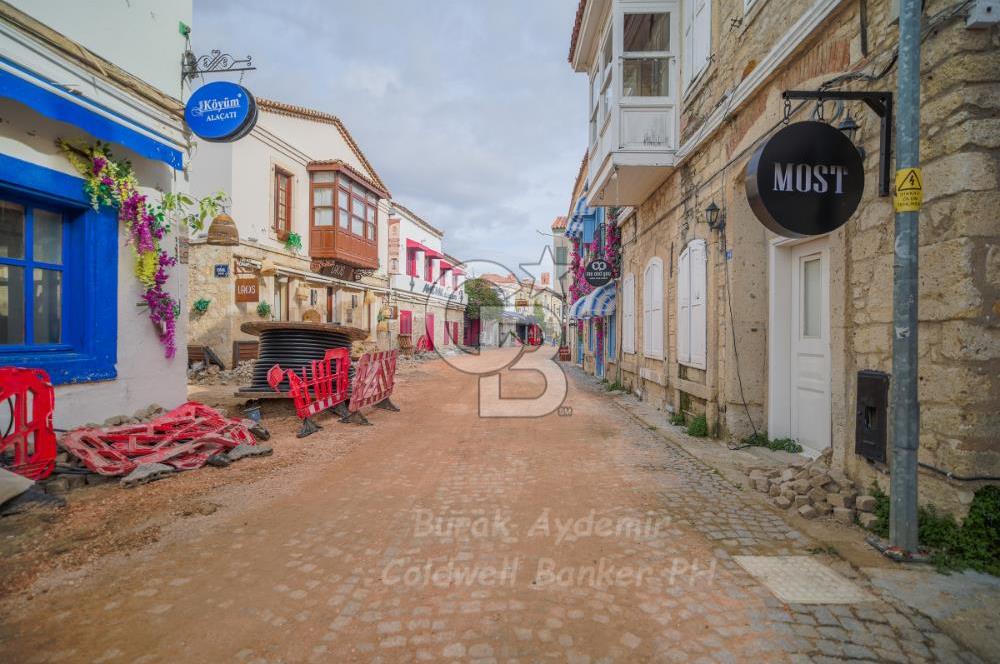 Alaçatı Çarşı İçinde Yüksek Cirolu Devir Cafe Pub CB-PH