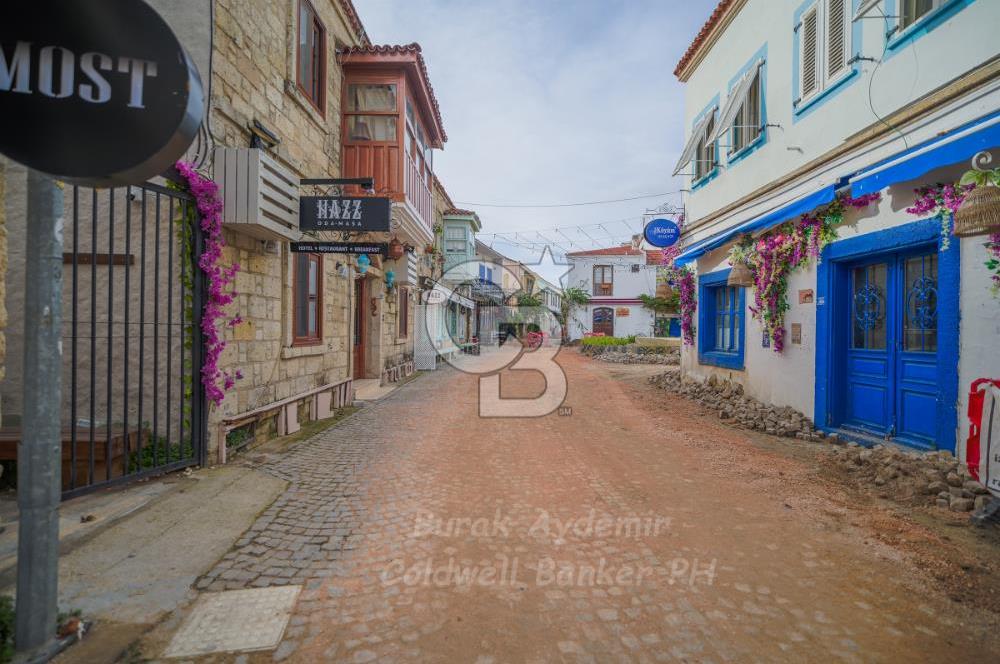 Alaçatı Çarşı İçinde Yüksek Cirolu Devir Cafe Pub CB-PH