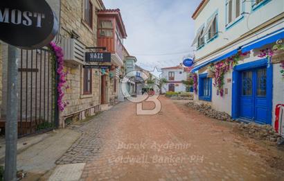Alaçatı Çarşı İçinde Yüksek Cirolu Devir Cafe Pub CB-PH