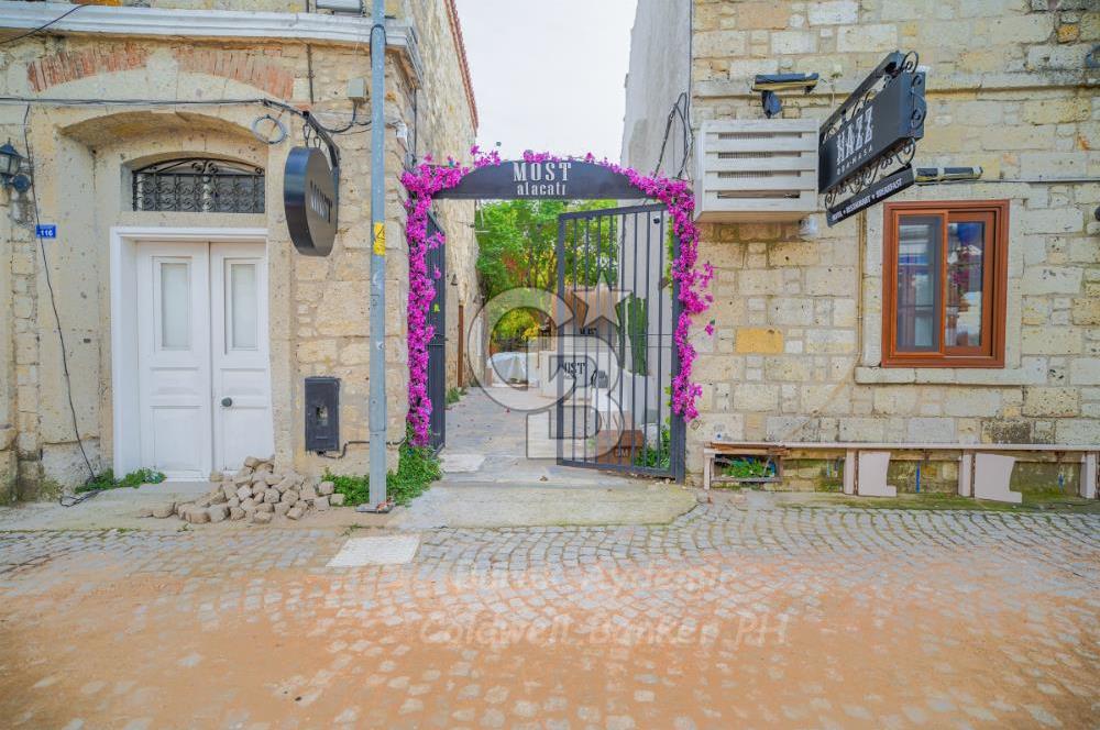 Alaçatı Çarşı İçinde Yüksek Cirolu Devir Cafe Pub CB-PH