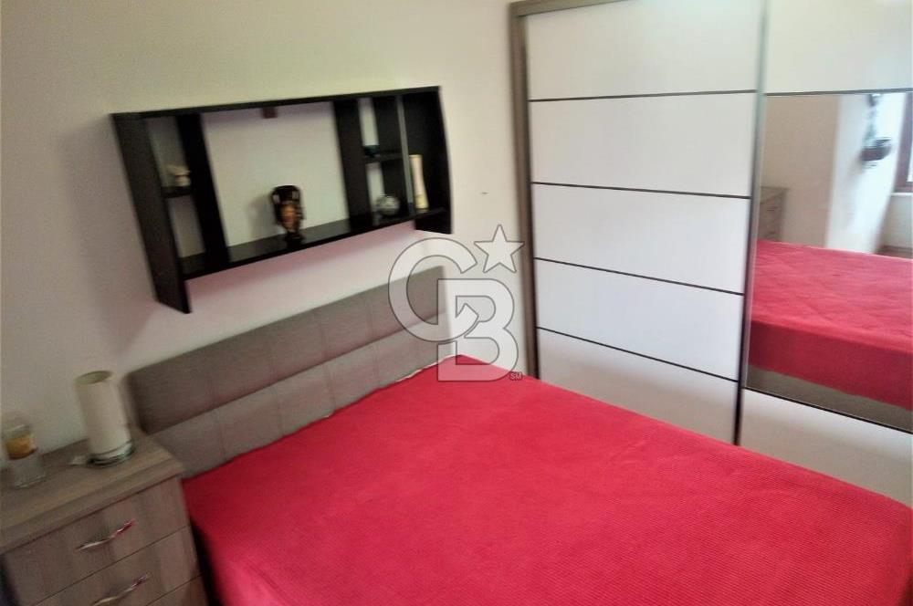 Sığacık Güneşköy Sitesi'nde Deniz Manzaralı Bahçeli Satılık Dubleks
