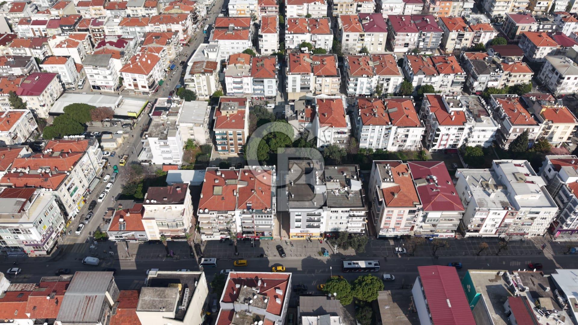 BUCA ŞİRİNYER'DE 561 M2 SATILIK İMARLI ARSA