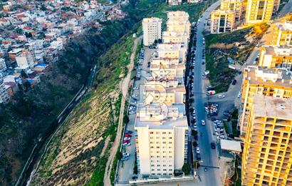 Anıt Park Evlerinde Lüks 3+1 Daire