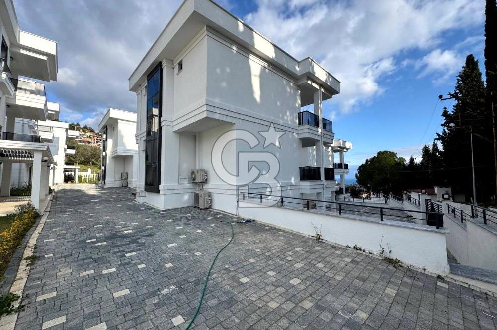 ALTINOLUK' TA SATILIK 4+2 VİLLA
