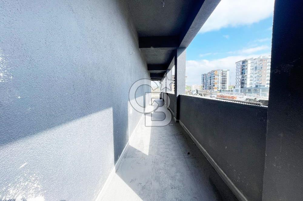 Çanakkale Cadde Premium'da Geniş 3+1 Satılık Fırsat Daire !