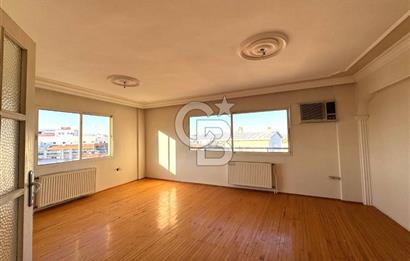 ÇİĞLİ MERKEZ, DERE CADDE ASANSÖRLÜ KATTA TEK DAİRE SATILIK 4+1