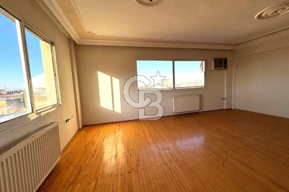 ÇİĞLİ MERKEZ, DERE CADDE ASANSÖRLÜ KATTA TEK DAİRE SATILIK 4+1