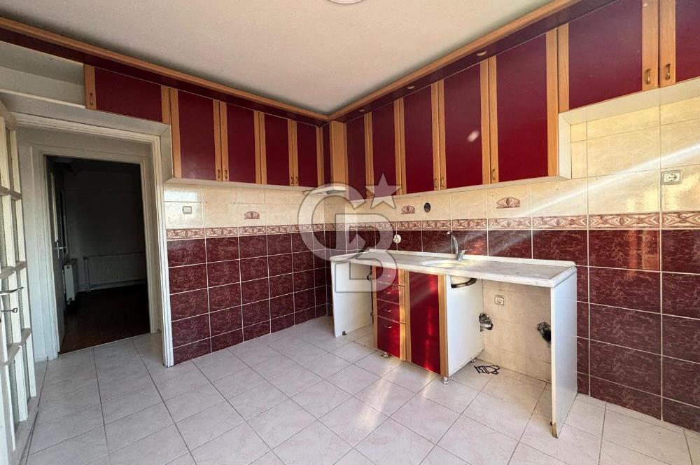 ÇİĞLİ MERKEZ, DERE CADDE ASANSÖRLÜ KATTA TEK DAİRE SATILIK 4+1