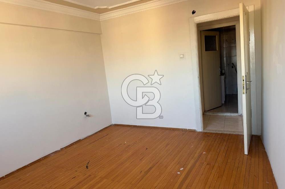 ÇİĞLİ MERKEZ, DERE CADDE ASANSÖRLÜ KATTA TEK DAİRE SATILIK 4+1